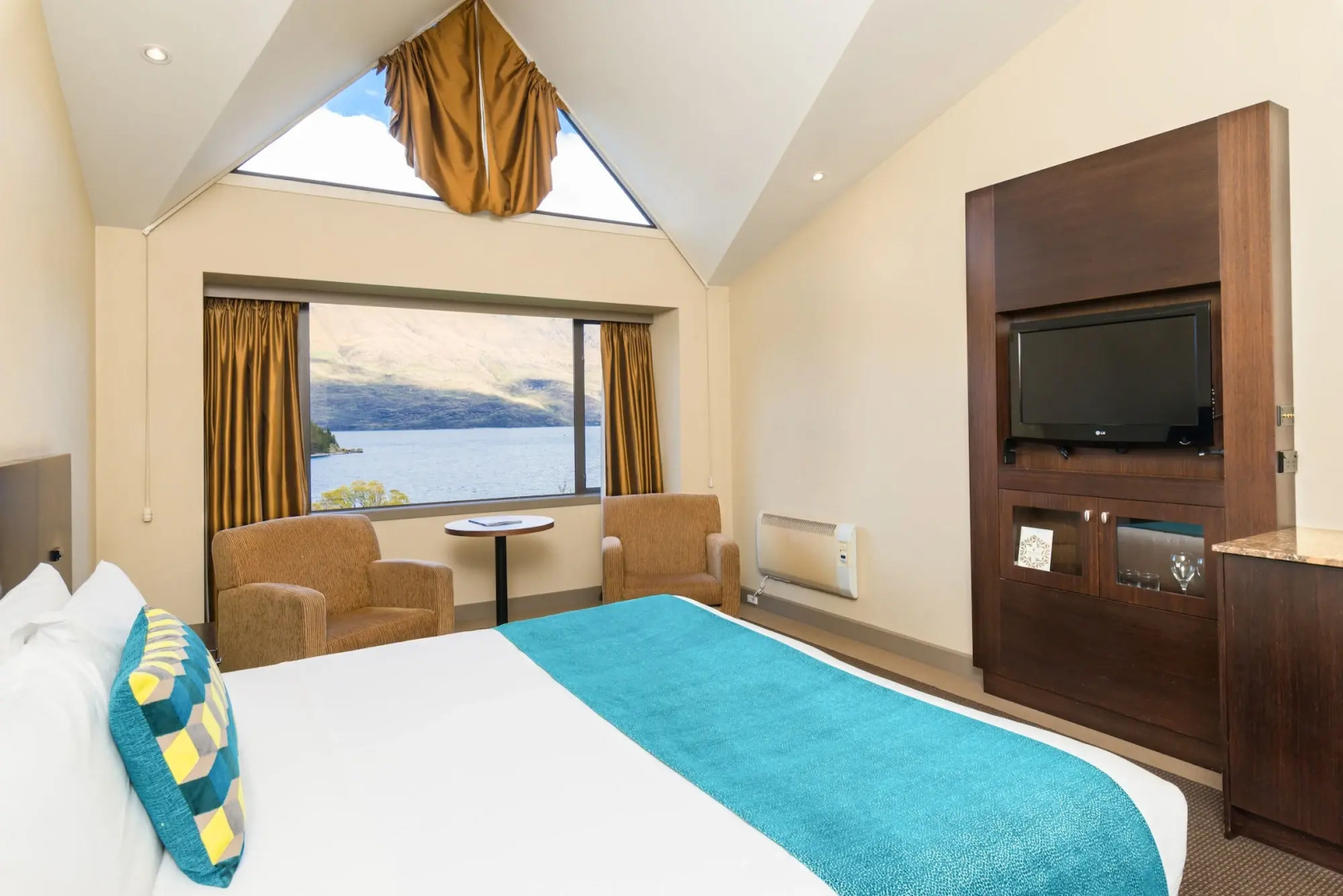 Copthorne Hotel and Resort Queenstown Lakefront