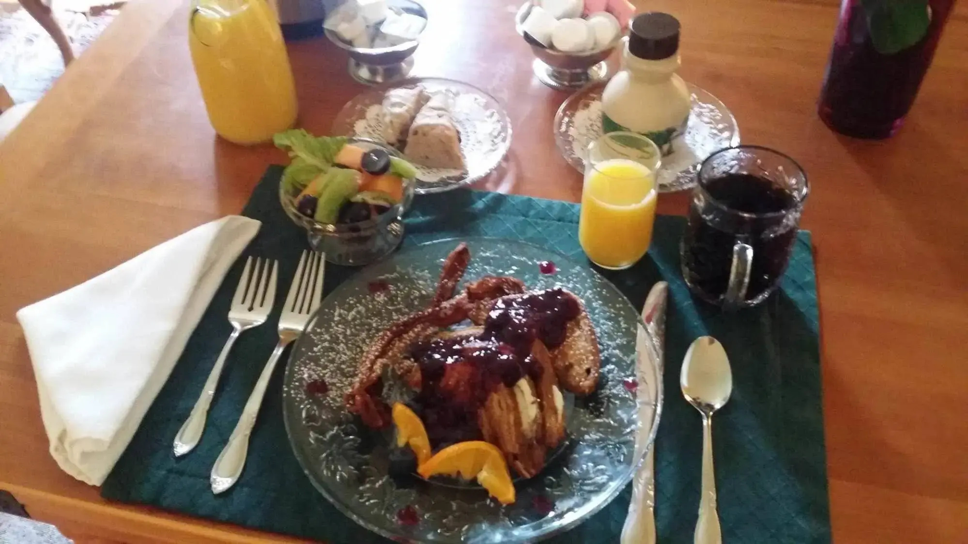 Maple Springs Lake Side Inn