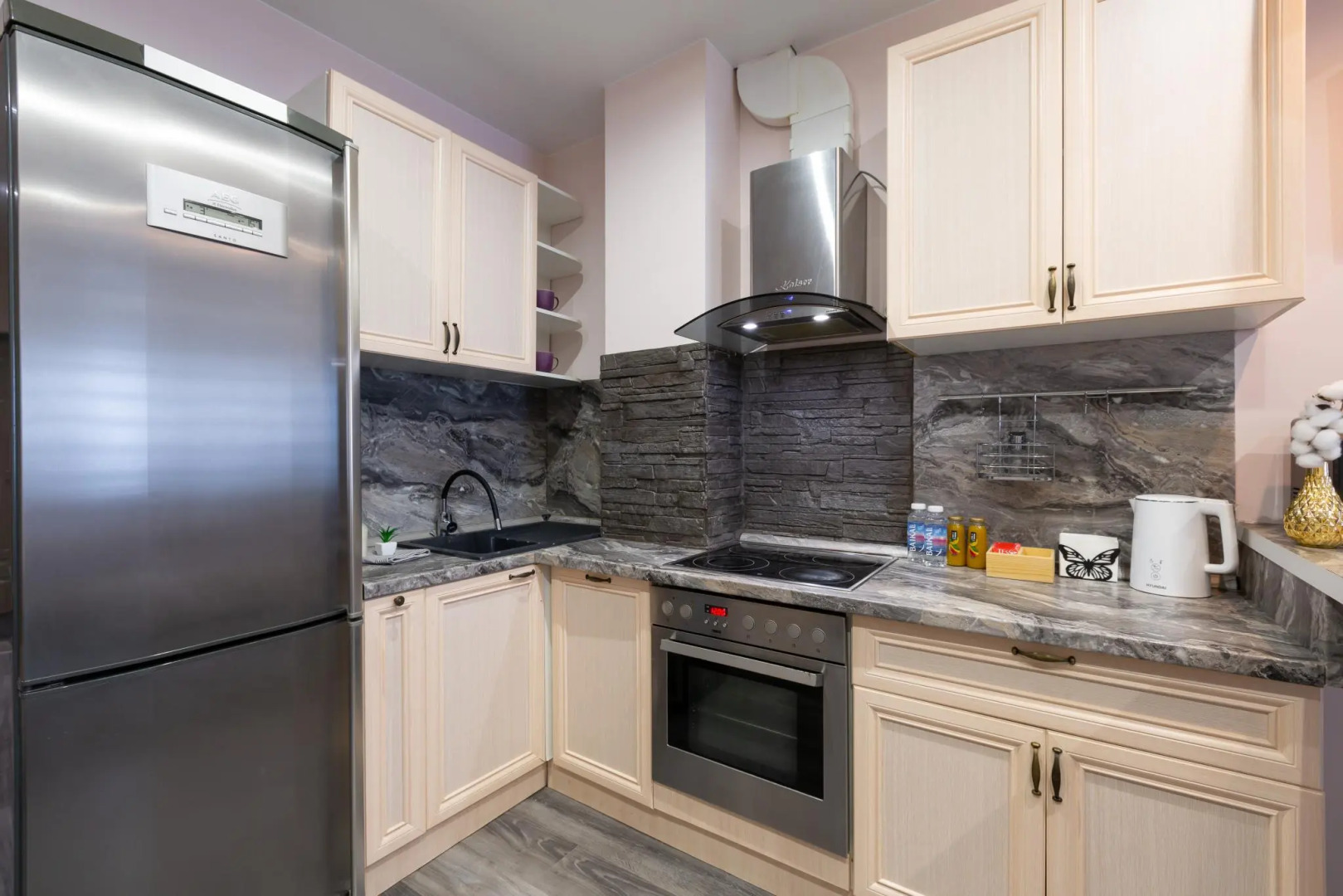 Апартаменты на проезде Сургутский