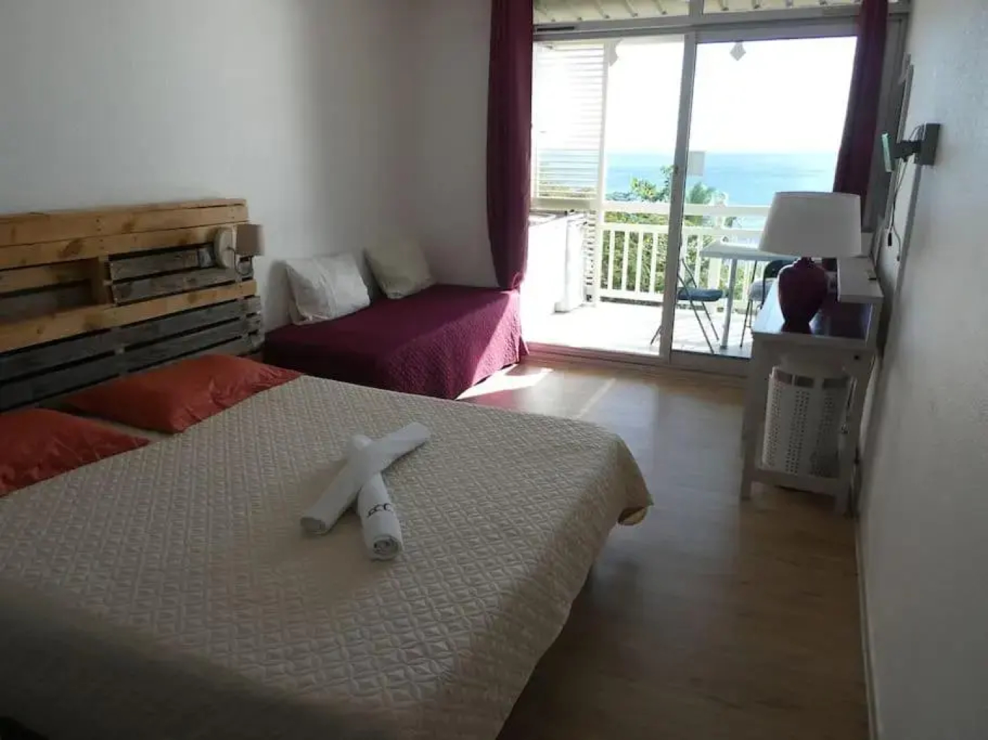 Appartement terrasse vue mer et piscine