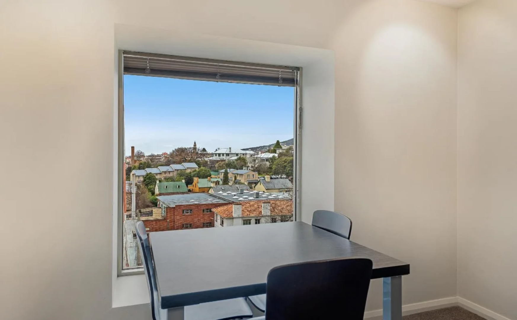 Mantra One Sandy Bay Road