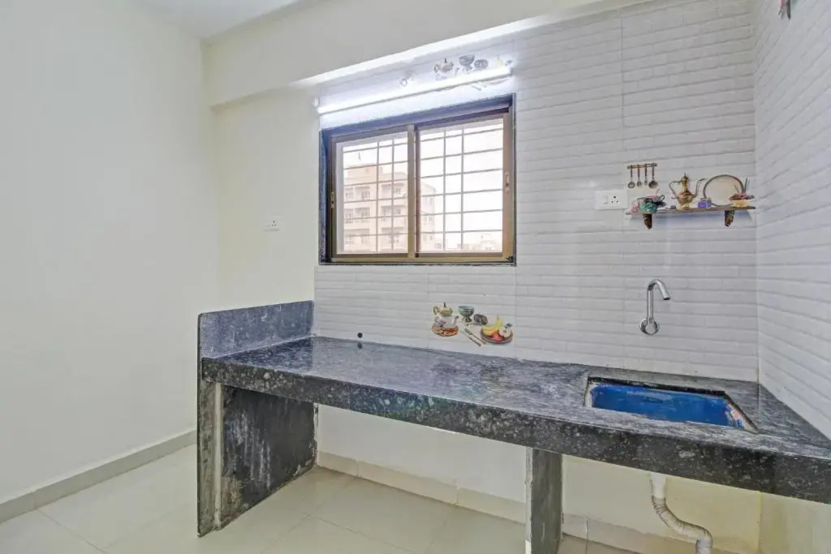 Oyo Flagship 93292 Hotel White House