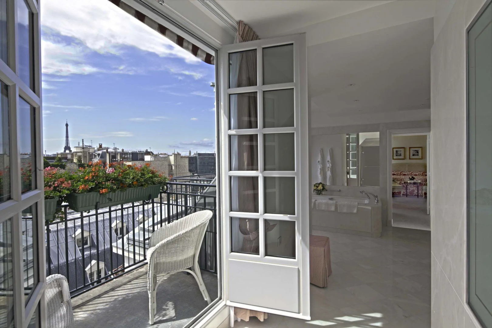 Отель Le Bristol Paris