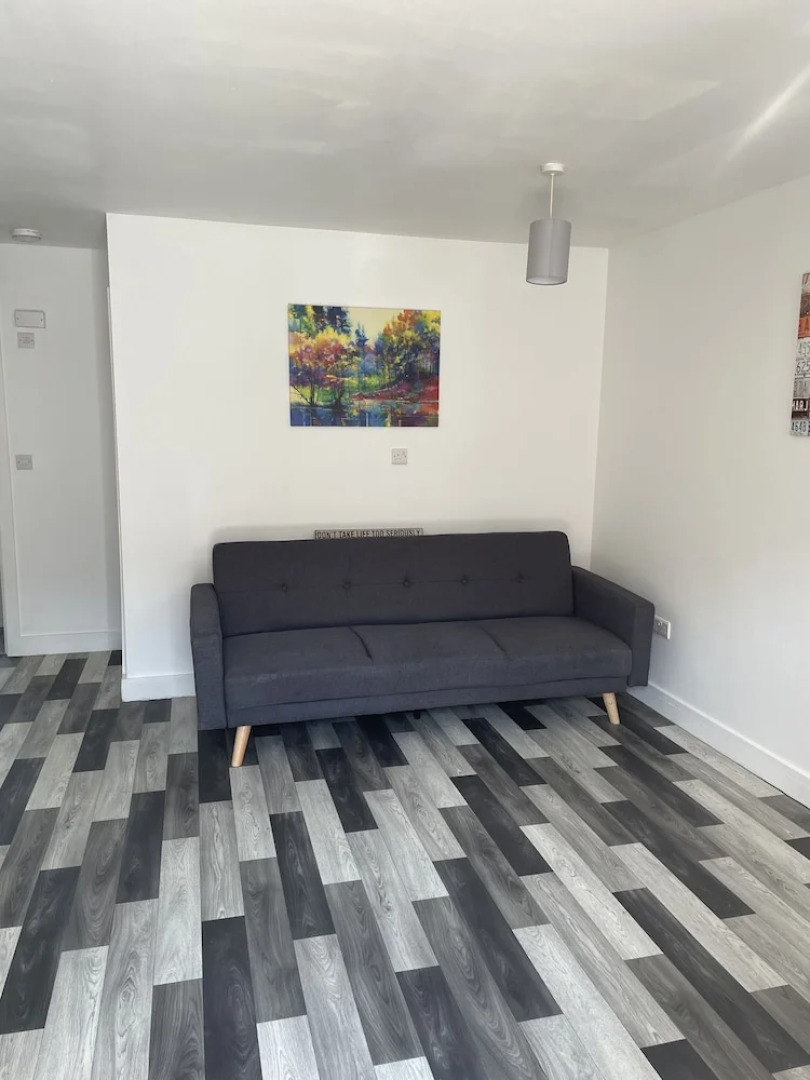 Impeccable 1-bed Apartment in Chesterfield