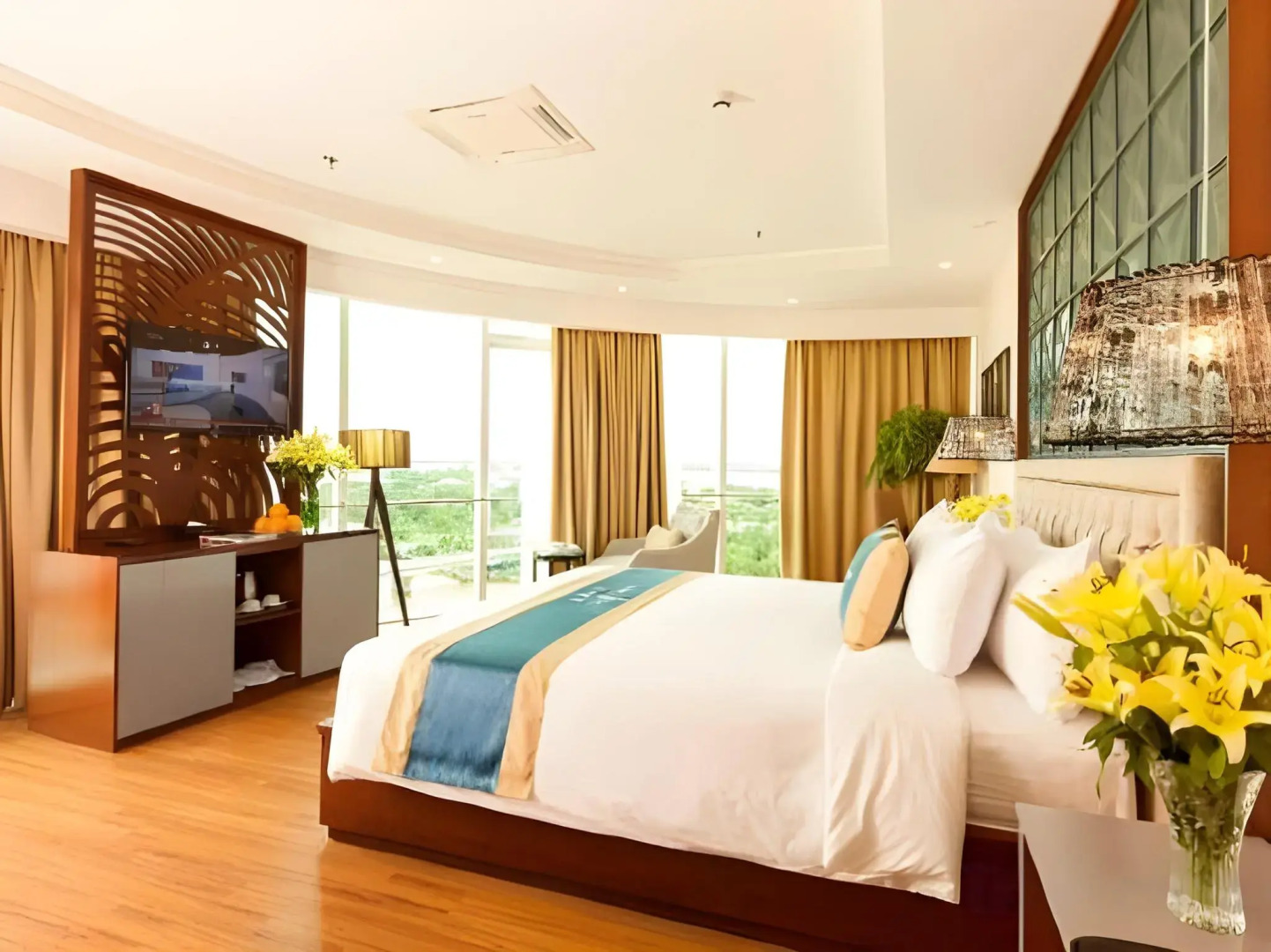 Ninh Kieu Riverside Hotel