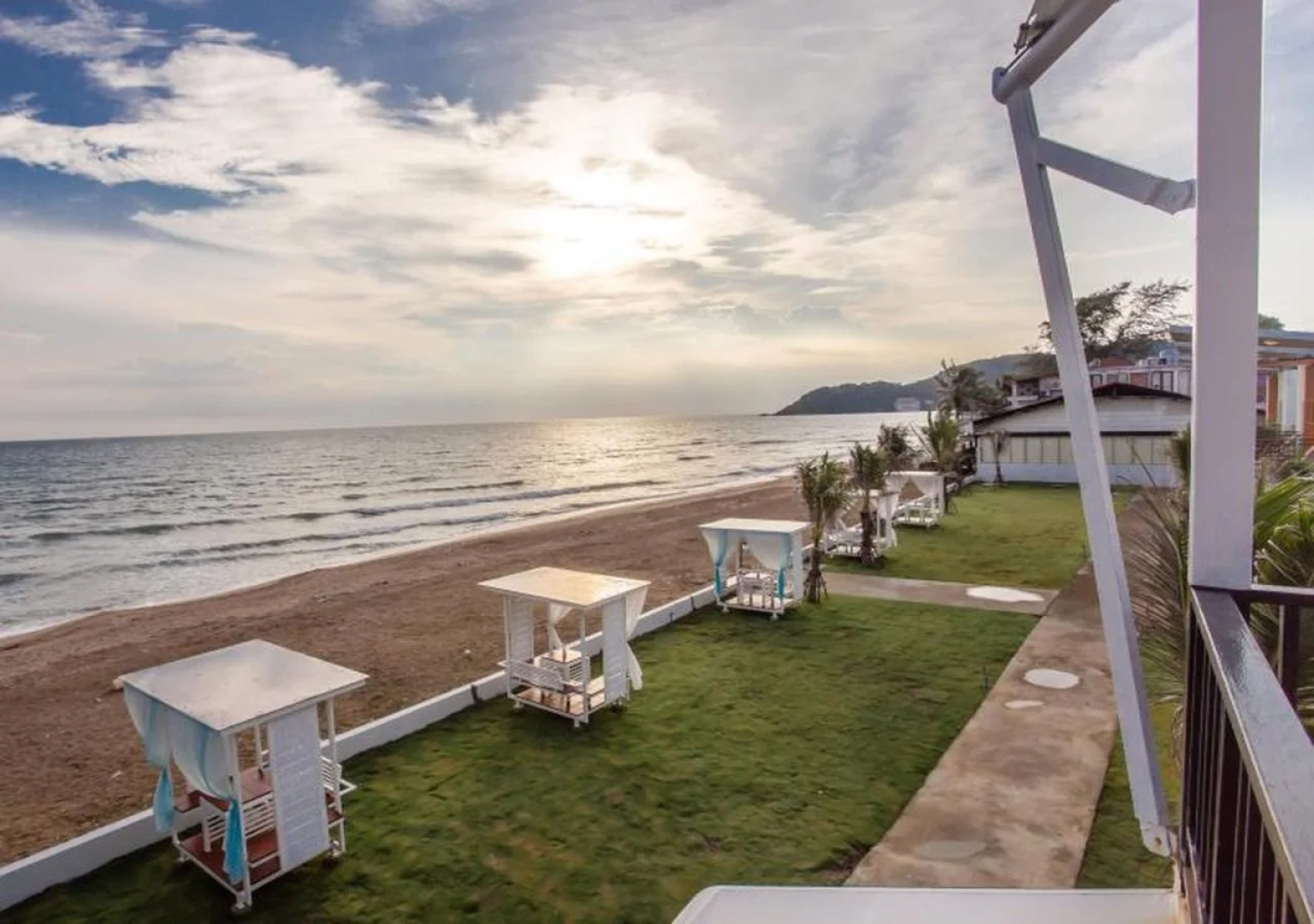 Saint Tropez Beach Resort Hotel