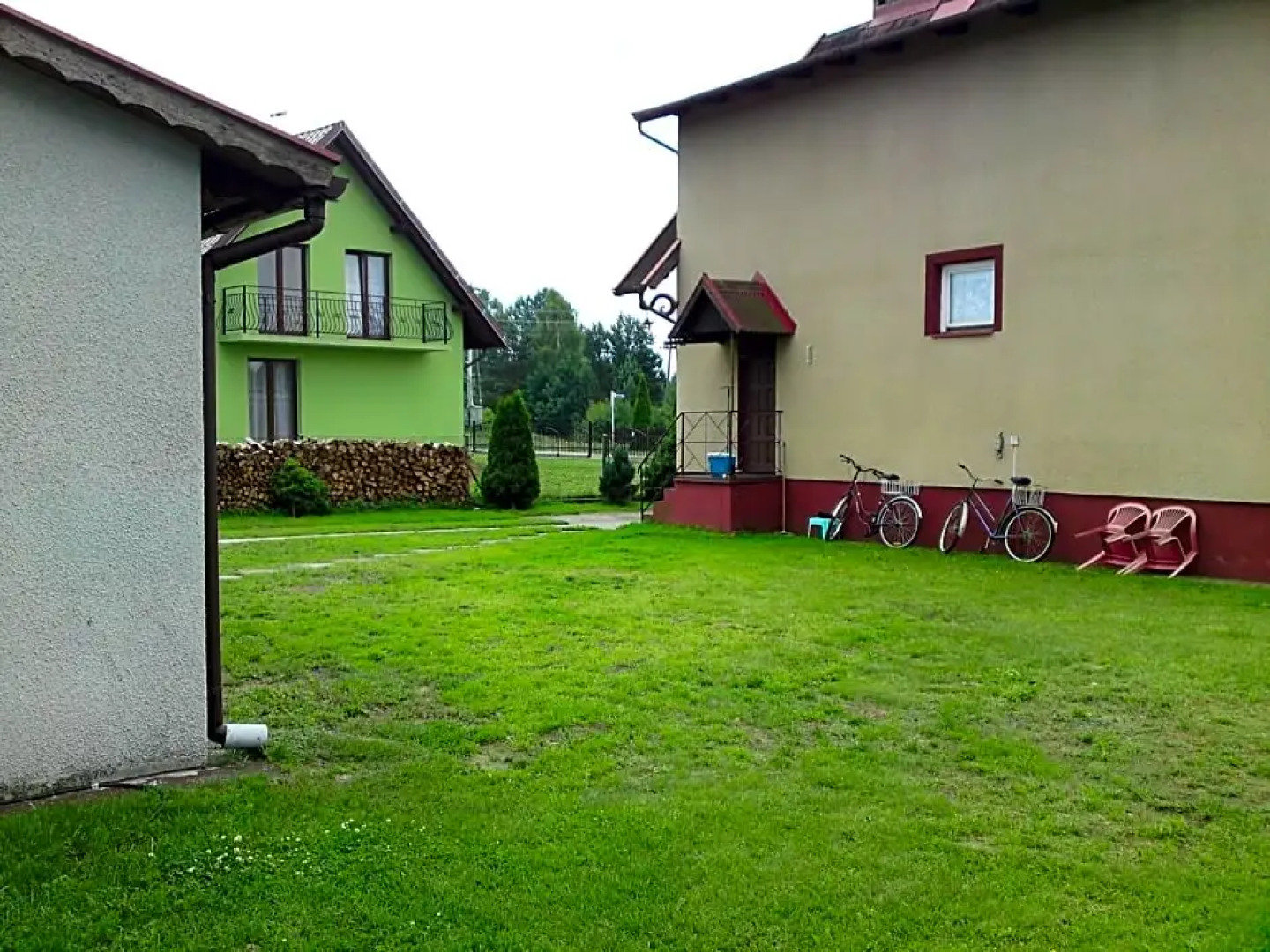 Dom Bursztynek - domek (sad)