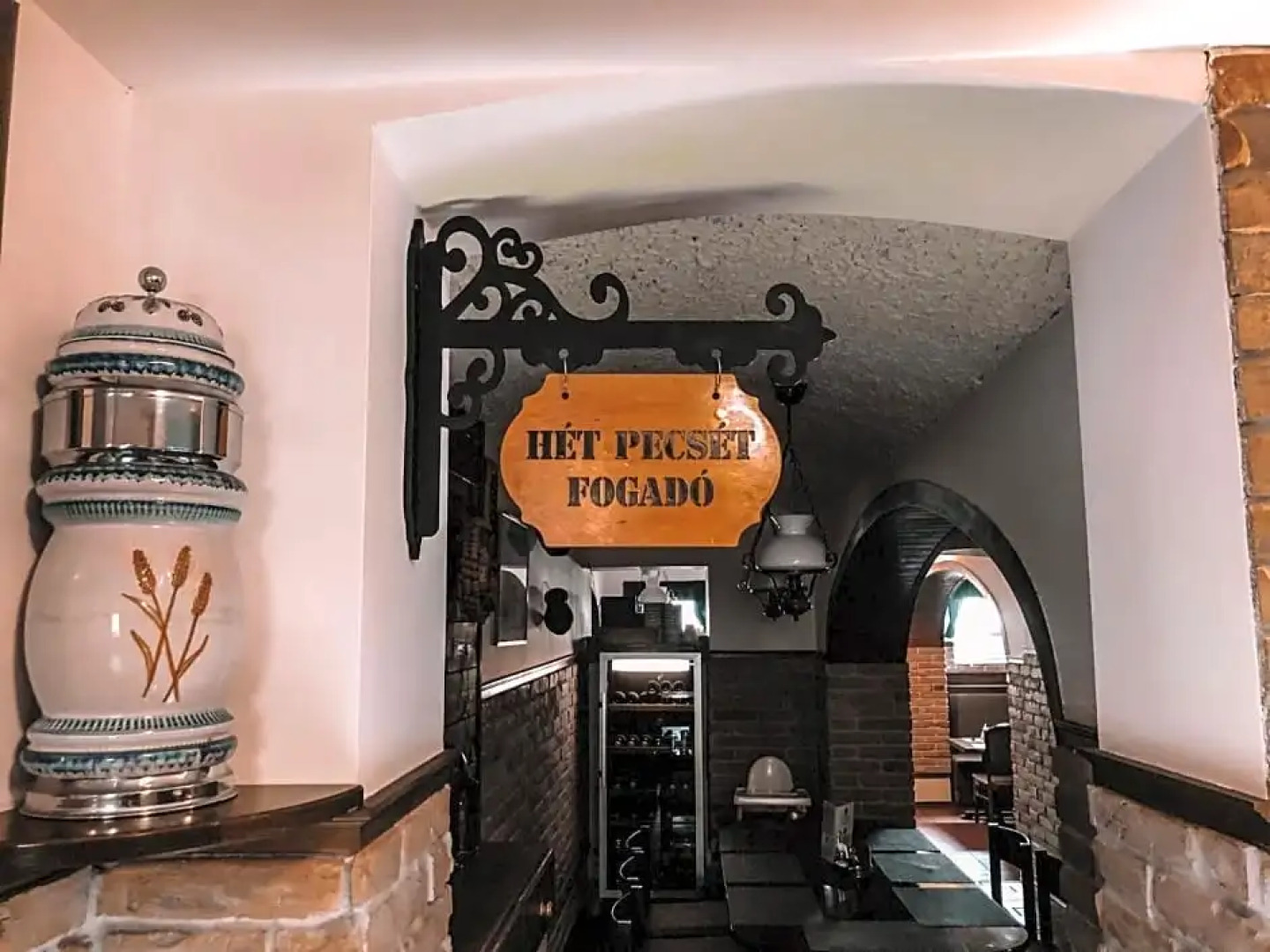 Hét Pecsét Fogadó Étterem