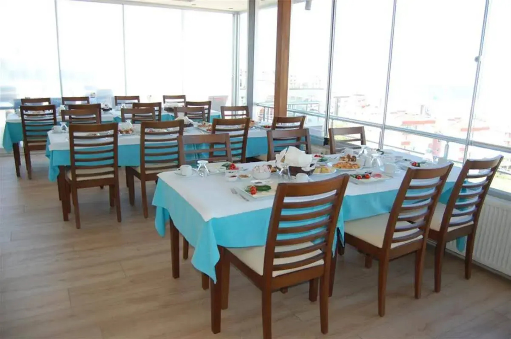 Dort Mevsim Suit Otel