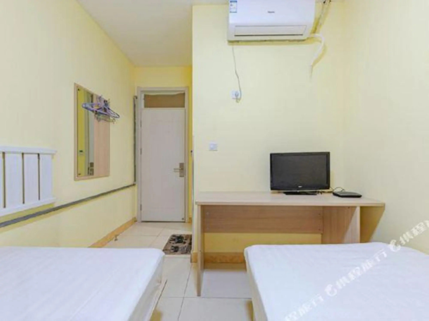 Pod Inn Chain Hotel (Jinan Qilu Hospital Quancheng Plaza)