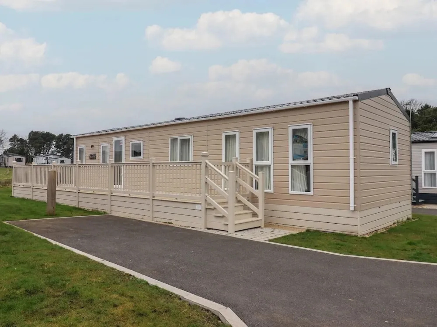 Whispering Willows 2-bed Lodge in Scarborough