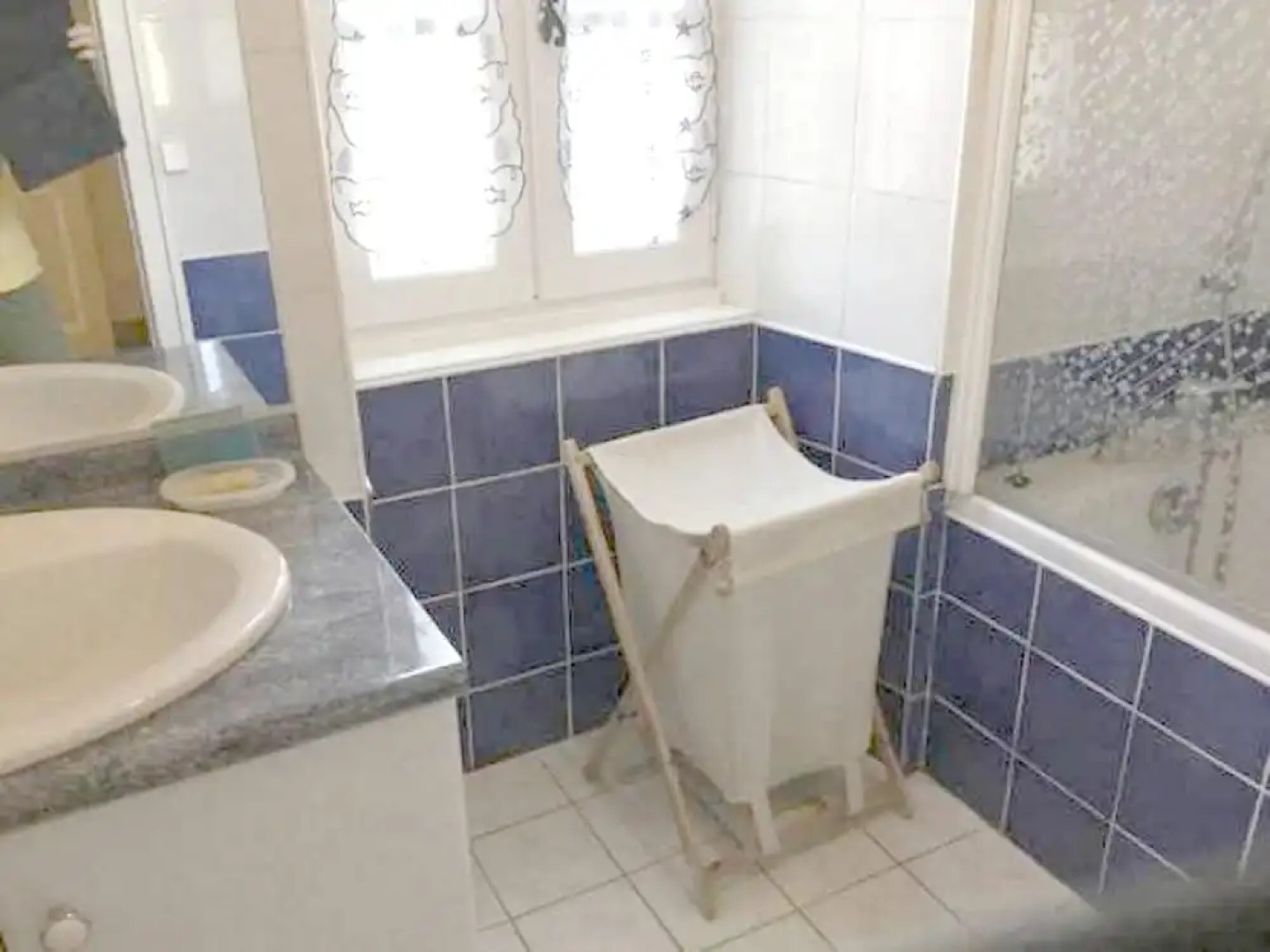 House With 4 Bedrooms in Capdrot, With Furnished Garden