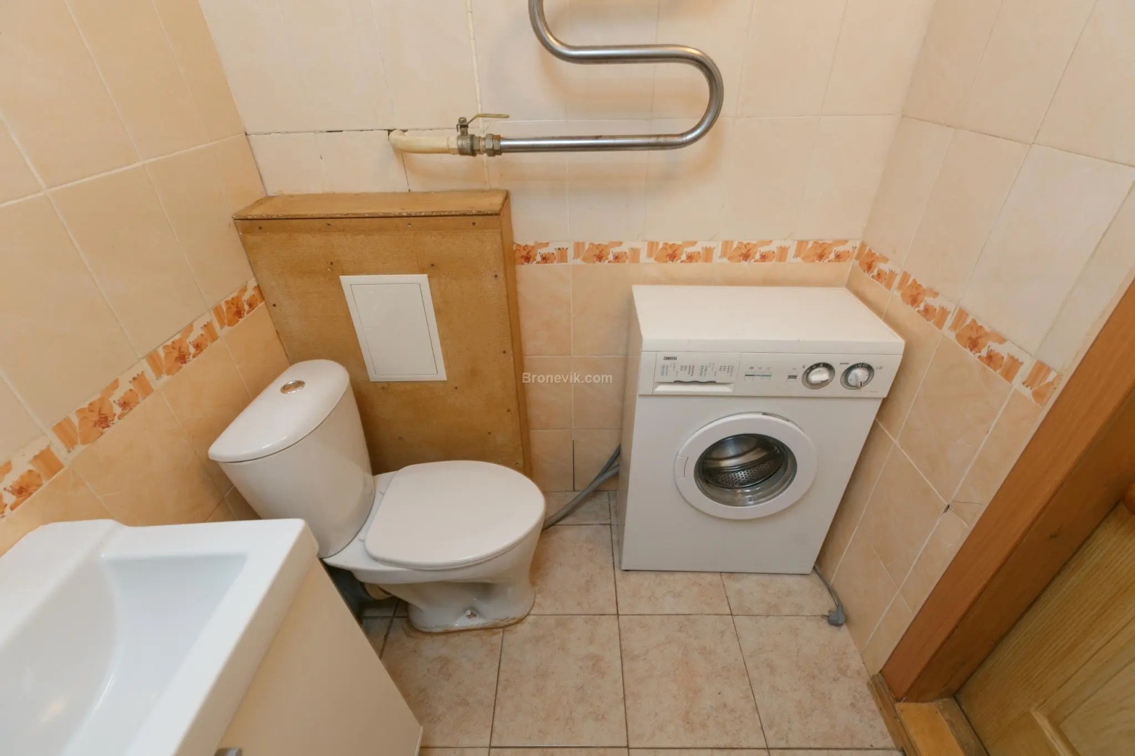 Как дома. Левый берег на Троллейная