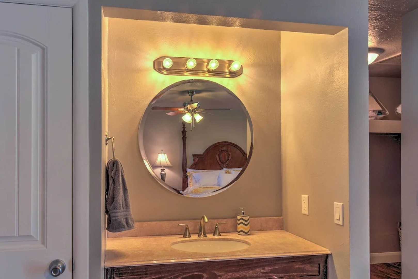 Central Escalante Home ~ 5 Mi to Grand Staircase!