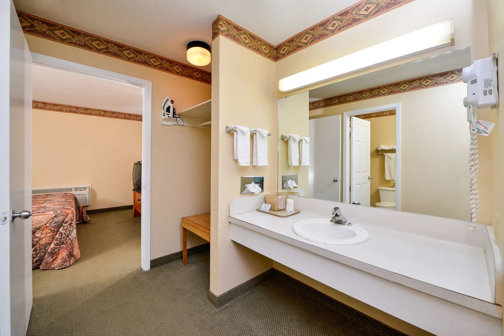 Aransas Bay Inn & Suites Corpus Christi by OYO