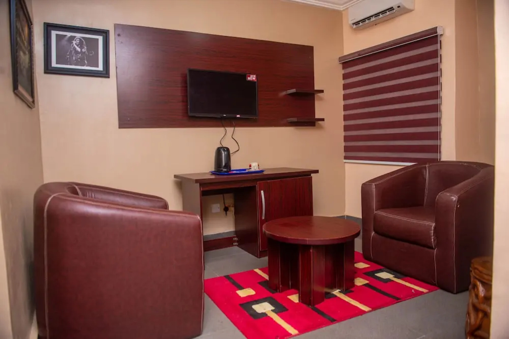 Delano Hotel And Suites