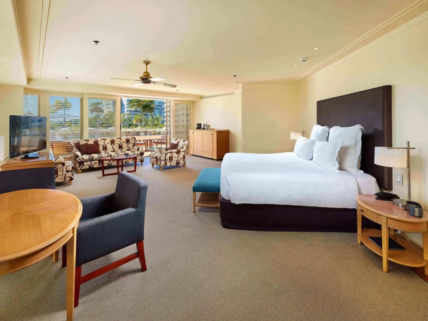 Pullman Reef Hotel Casino