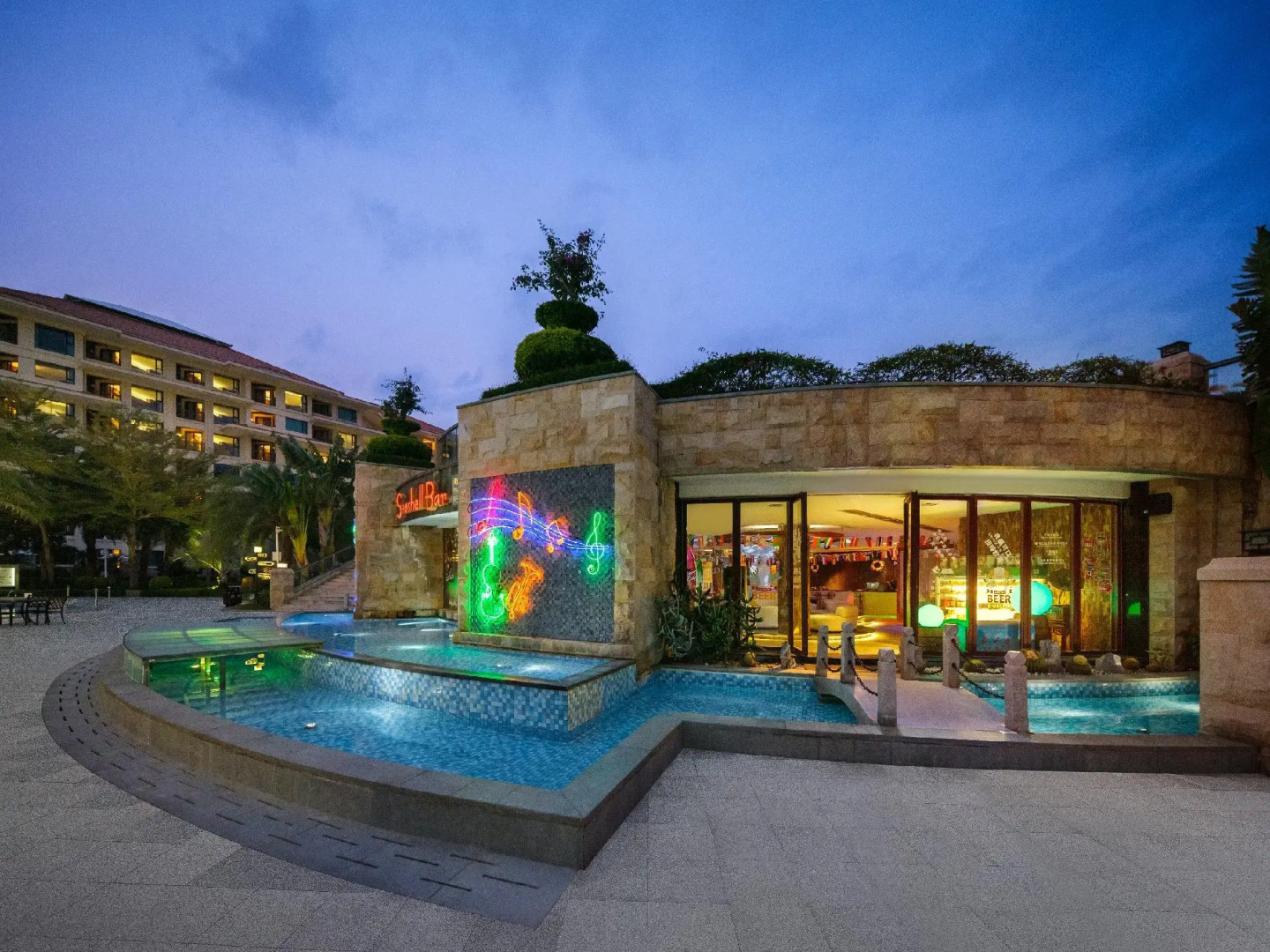 Regal Palace Resort Hotel