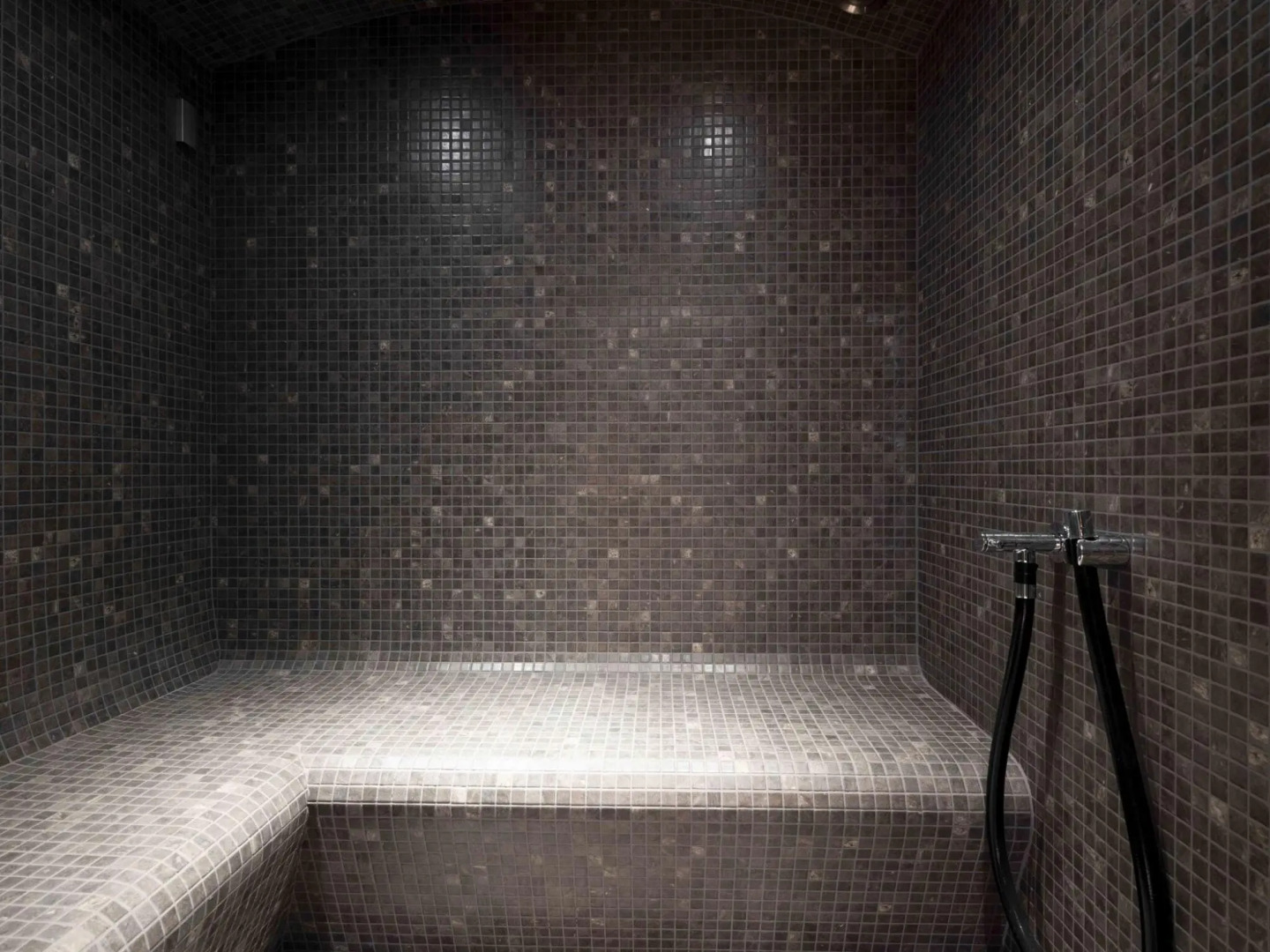 Vintage Holiday Home in Tavigny with Bar