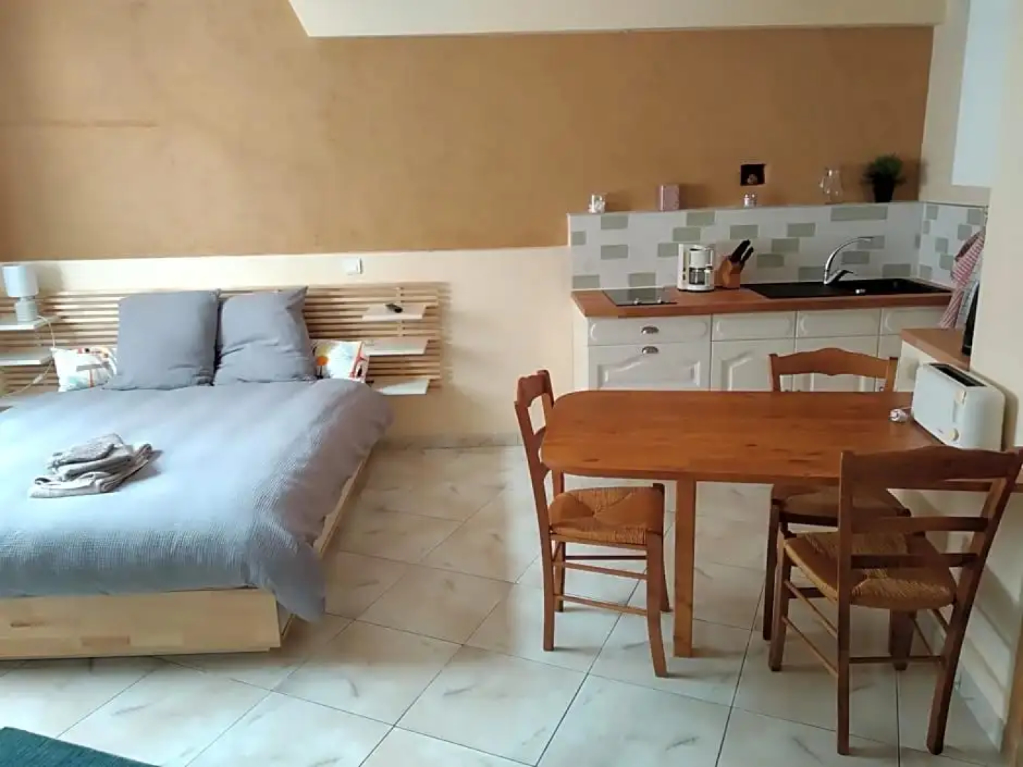 Au coeur de Montastruc-la-Conseillère - Chambres d'hôtes