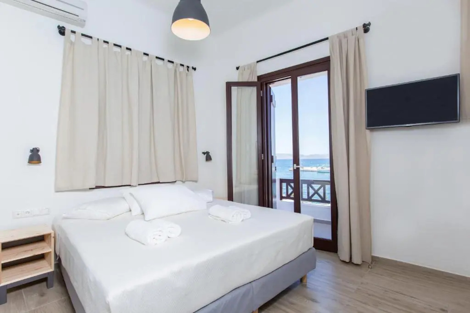 Amalthia Luxury Studios