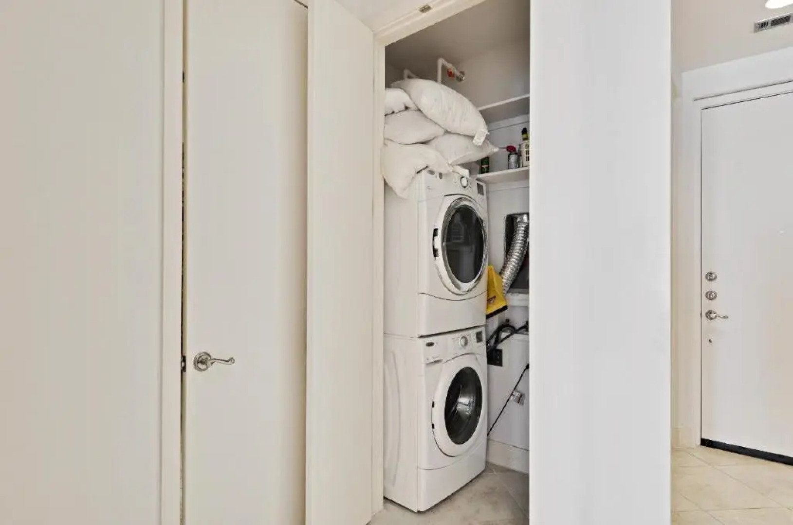 Diamond Beach 702 - King of Diamonds