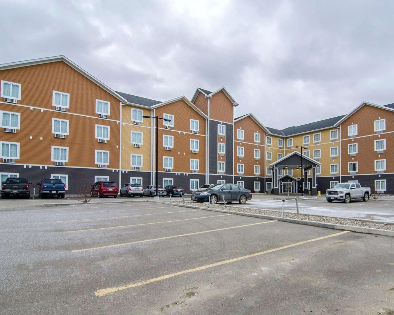 Suburban Extended Stay Hotel Estevan