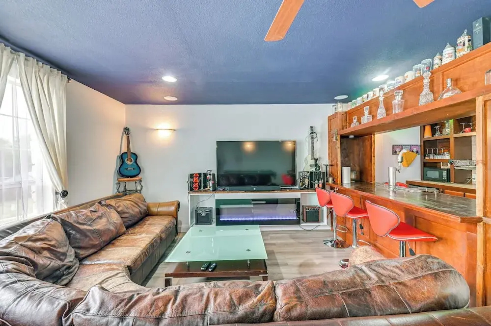 Spacious Family Home w/ Fenced Yard in DFW Area