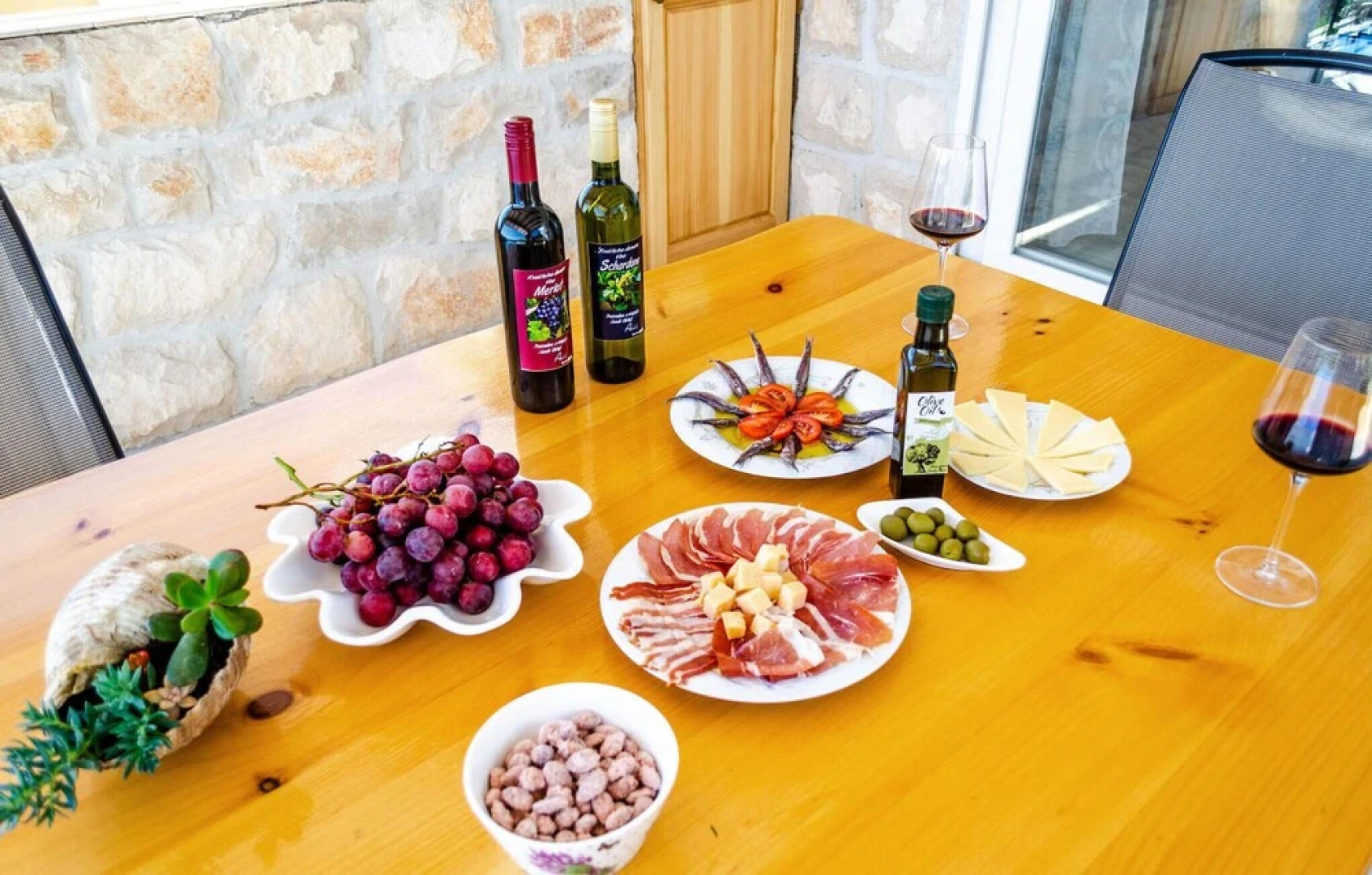 Awesome Home in Prigradice With Wifi and 4 Bedrooms