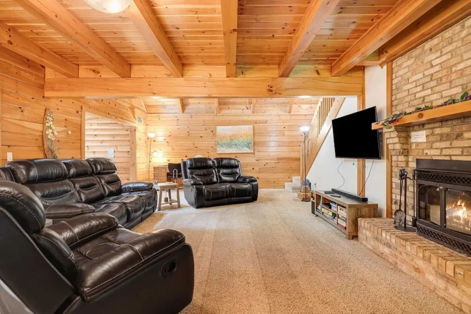 Twin Creeks Lodge by Avantstay 33 Acre Retreat