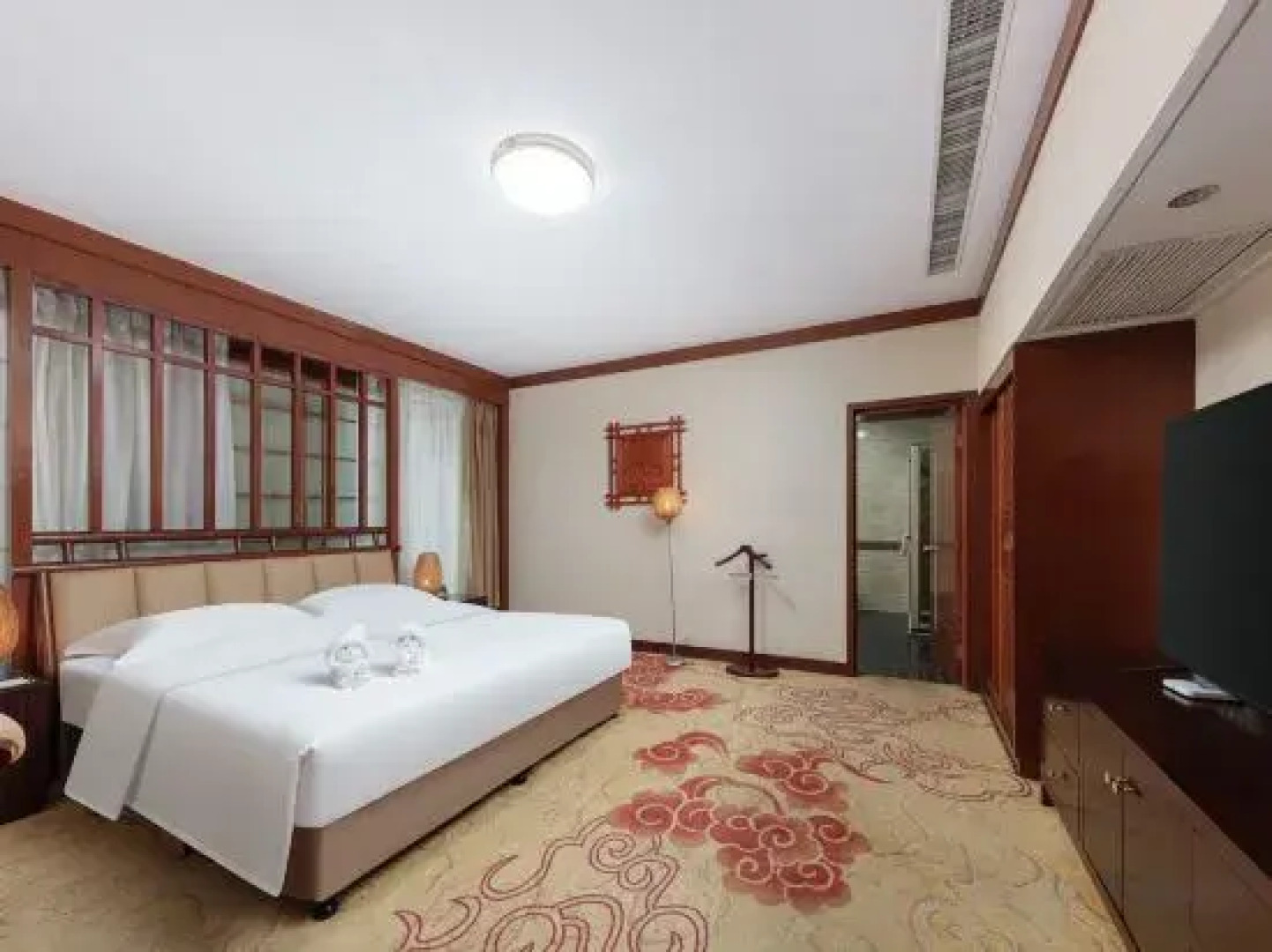 Ze Lin Hill-view Hotel