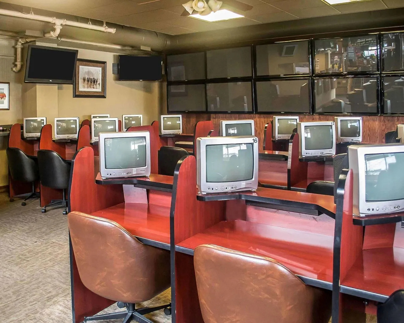 Cedar Stables Inn and Suites