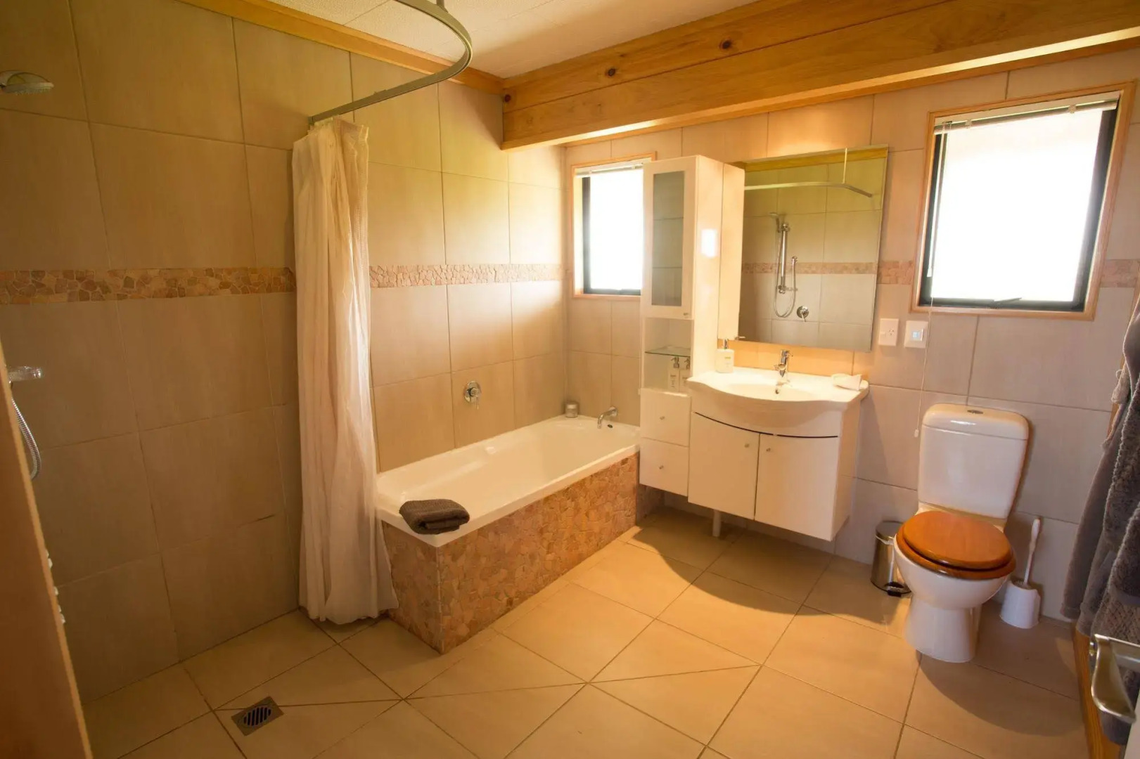 Birds Ferry Lodge & Ferry Mans Cottage