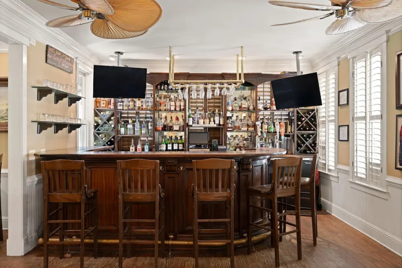 Village Inn and Pub - Adults Only