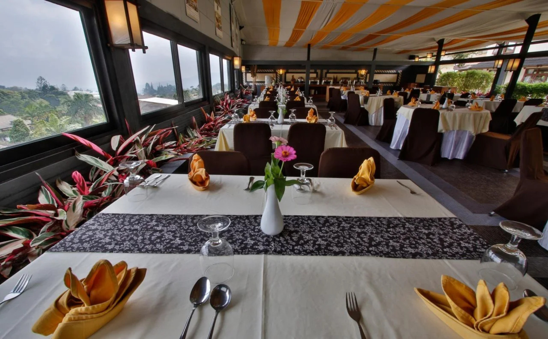 The Jayakarta Inn & Villas Cisarua Mountain Resort