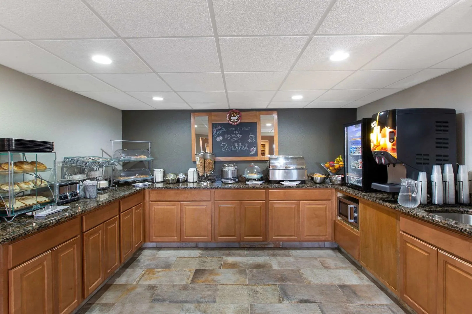 AmericInn by Wyndham Apple Valley