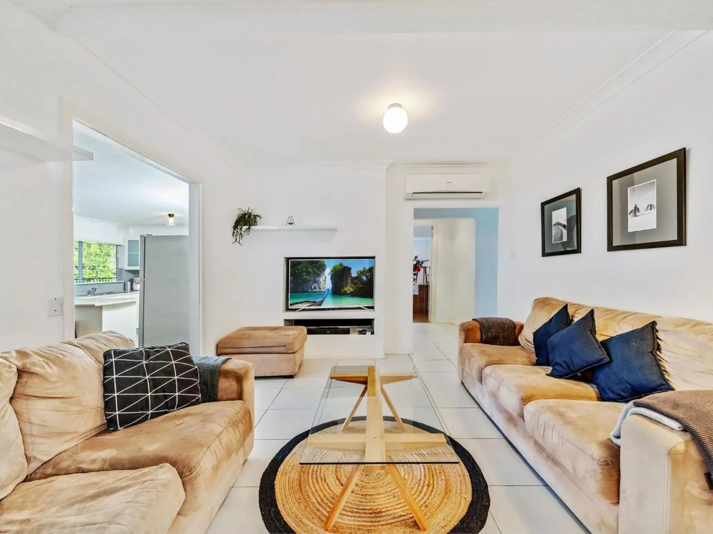 SEAWARD Werri Beach Gerringong 4pm check out Sundays