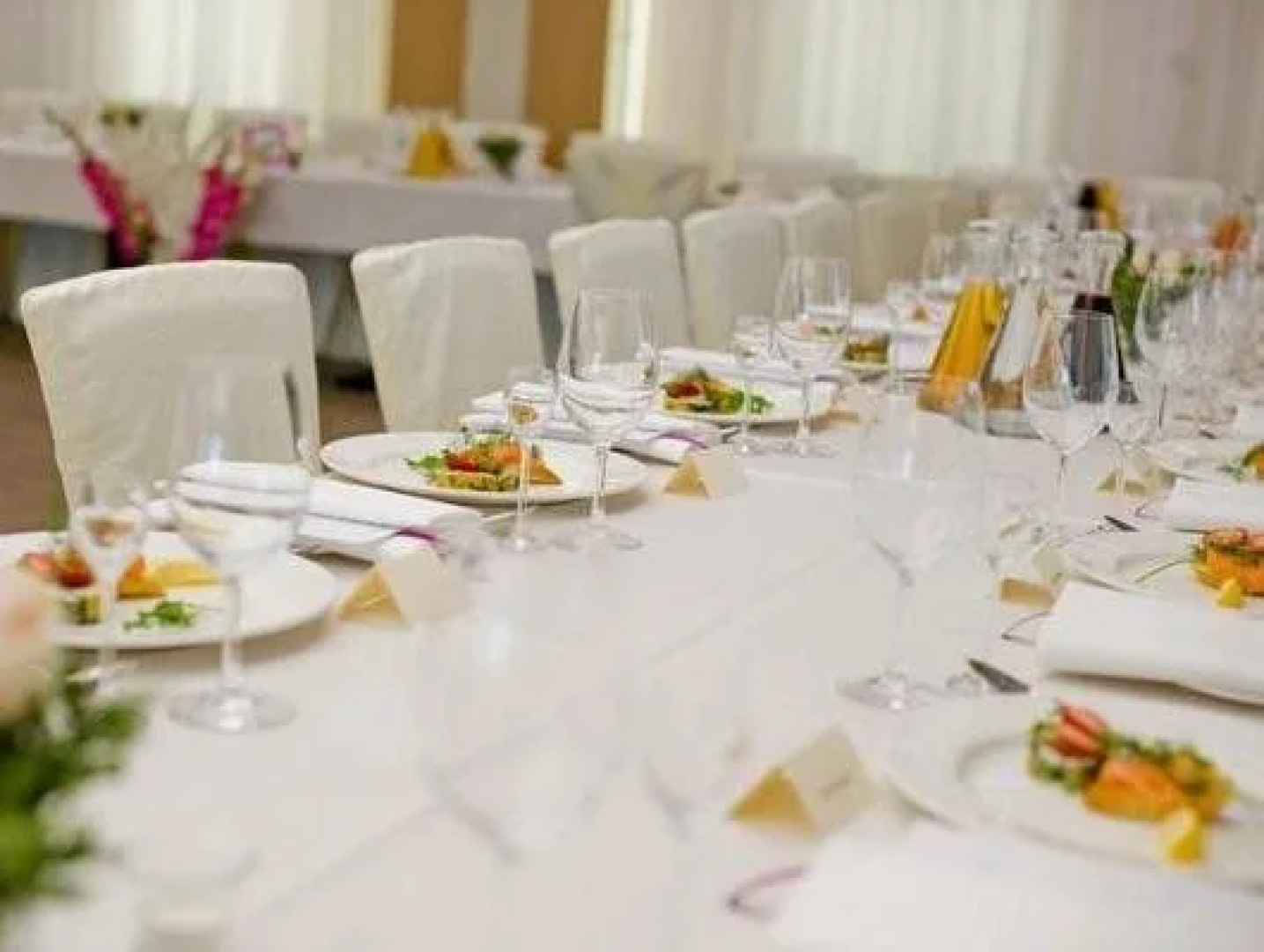 Velvet Hotel & Restaurant