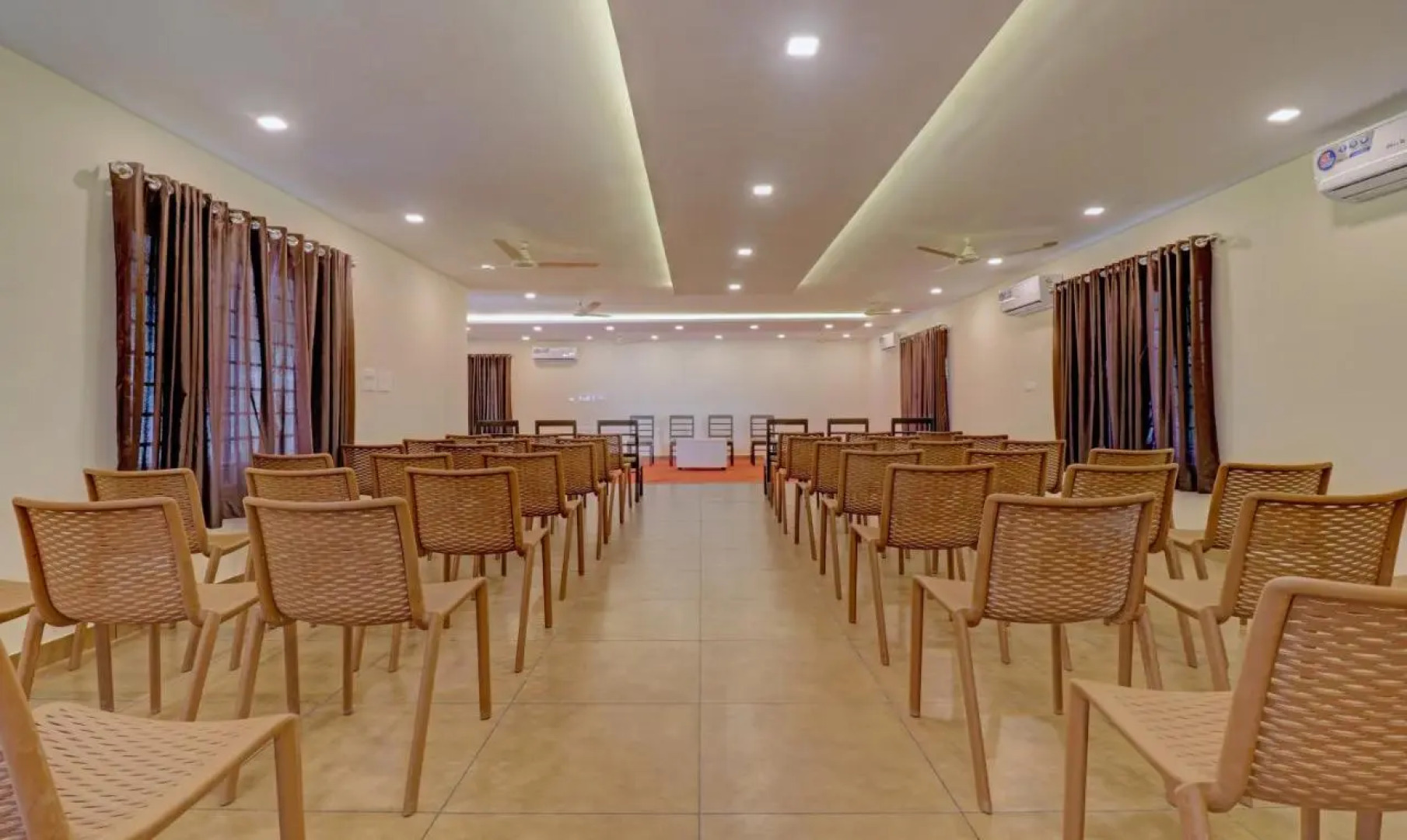 Treebo Golden Terminal, Kochi Airport