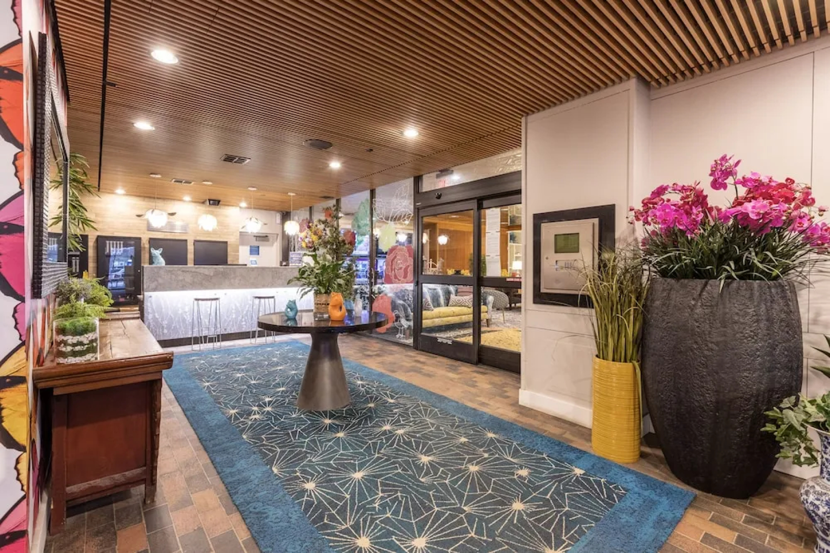 Motor City Suites by Barsala