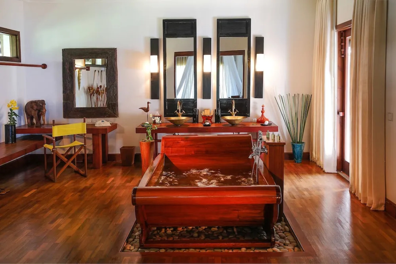 NgapaliI Bay Villas & Spa