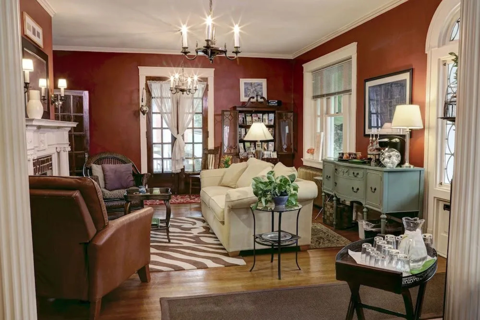 Olde Square Inn Bed and Breakfast