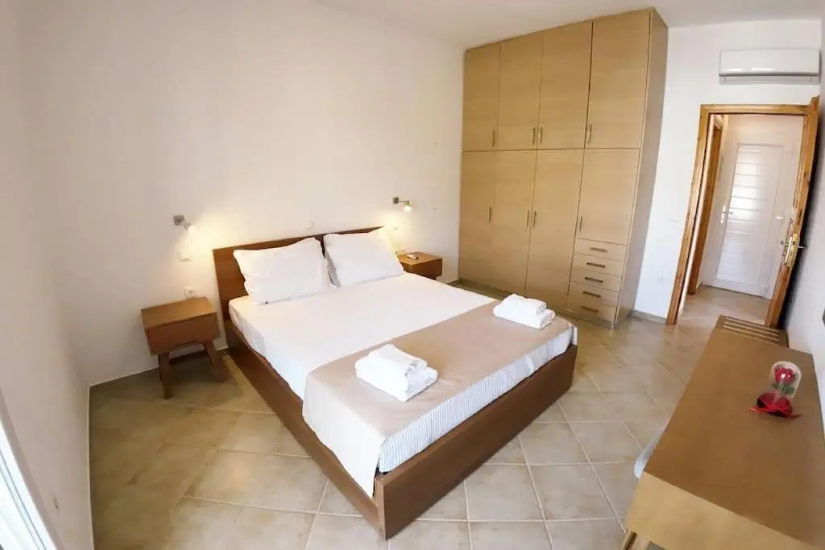 1Path Beach House Super Paradise Mykonos