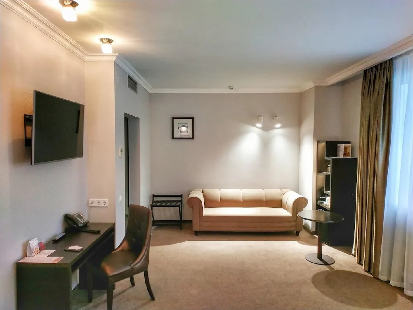 Гостинично-ресторанный комплекс с пляжем RiverSide