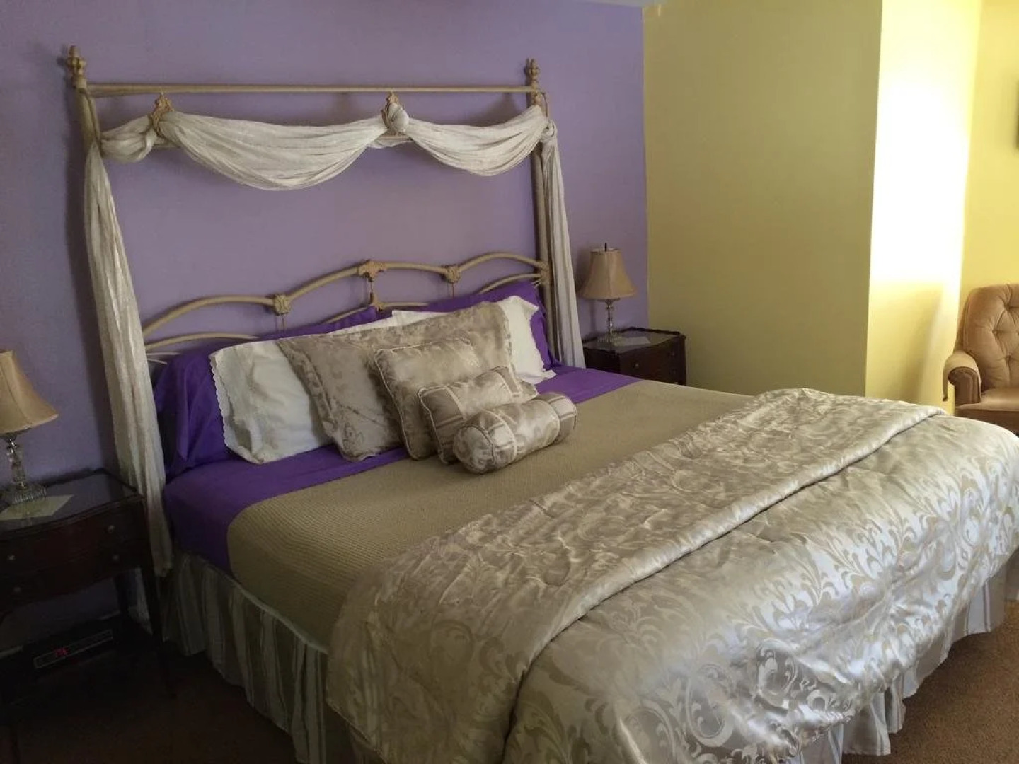 Fox and Hound Bed & Breakfast