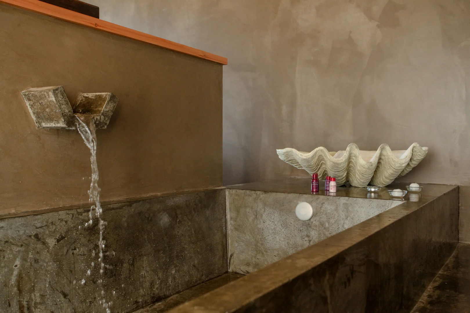 Santa Barbara Eco Beach Resort