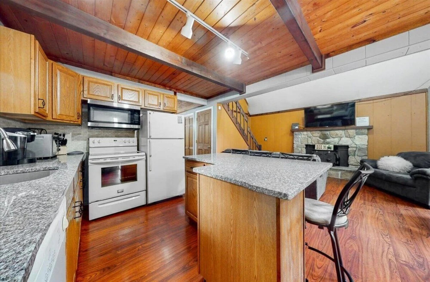 NEW Poconos Retreat near Snow Sports