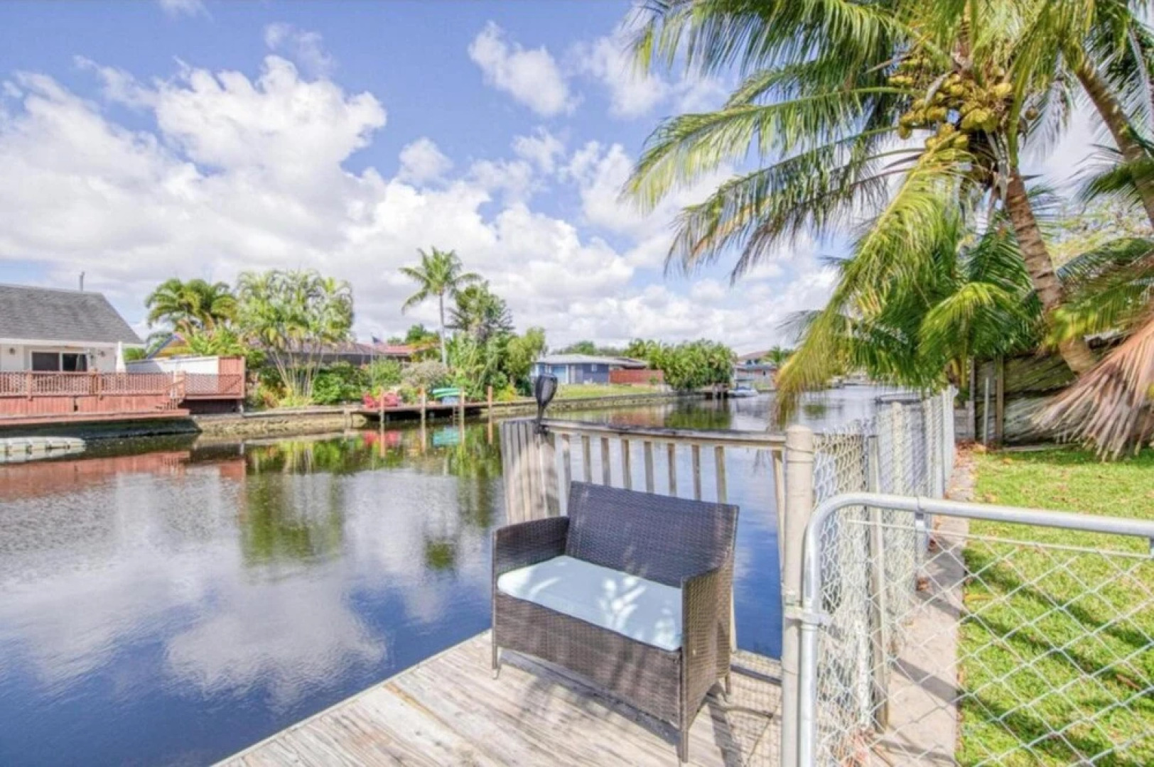 Aquapeace by The Gold Nests