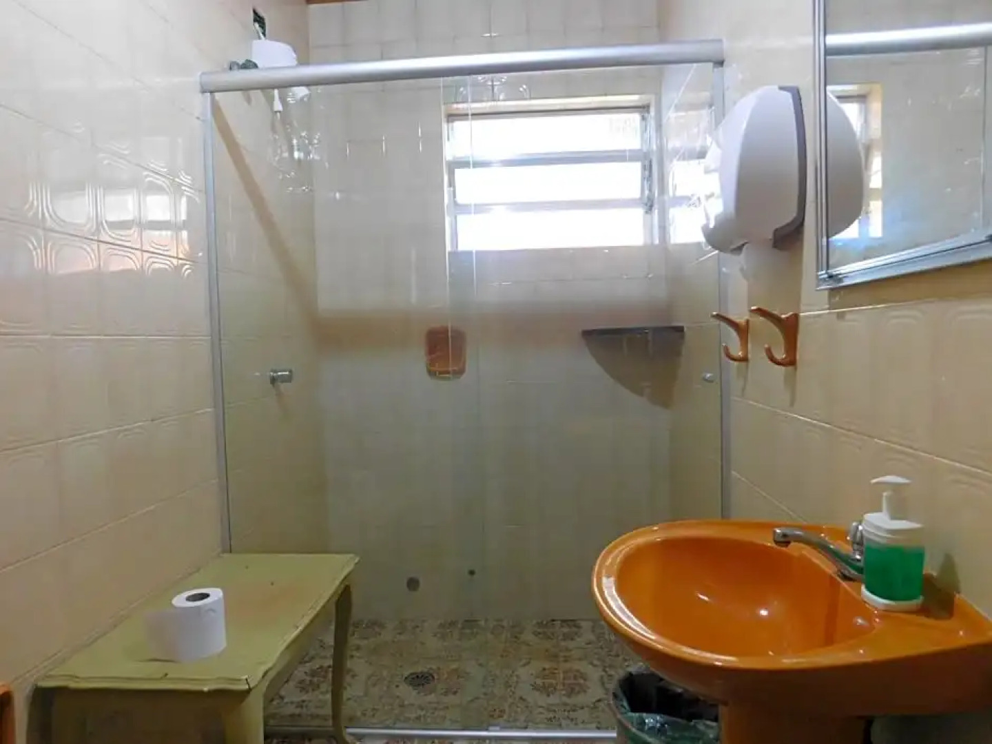 Na Praia Family Hostel & Coworking