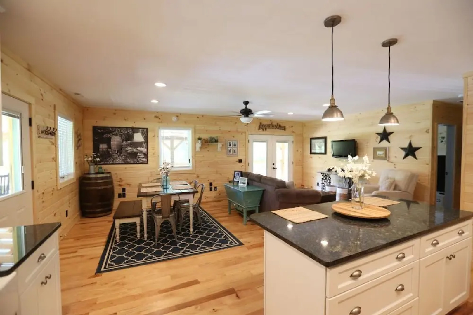 Dillingham Dacha - 2 Br Home